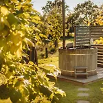럭셔리텐트 Glamping Bizjak 프레드보르