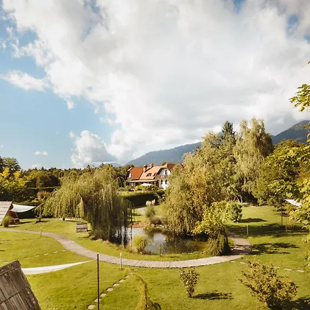 Glamping Bizjak Luxe tent Preddvor