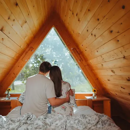 Glamping Bizjak Luxusní stan