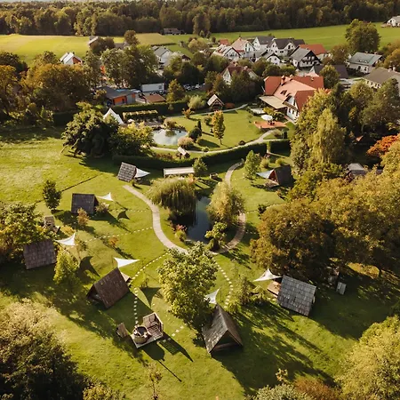 Luxe tent Glamping Bizjak