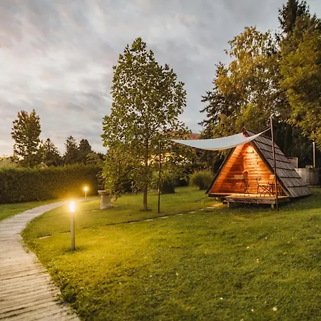 Luxusní stan Glamping Bizjak Preddvor