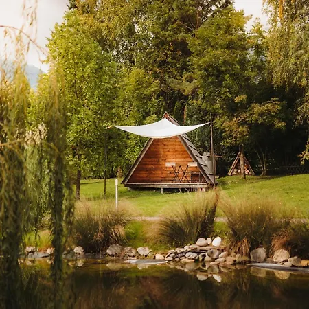 Glamping Bizjak Luxusní stan