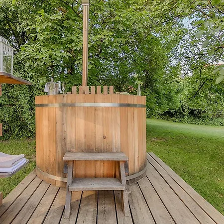 Glamping Bizjak *